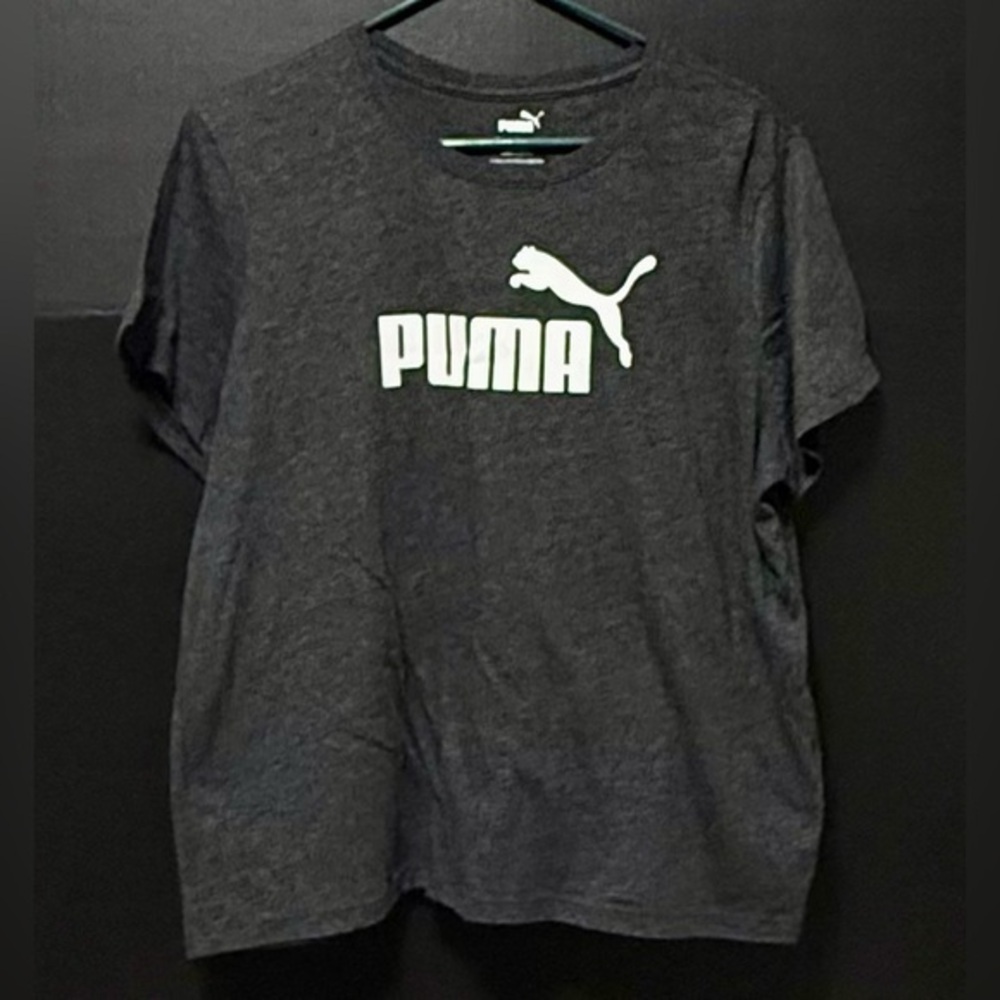 🏜️Puma Gray & White Athletic T-shirt